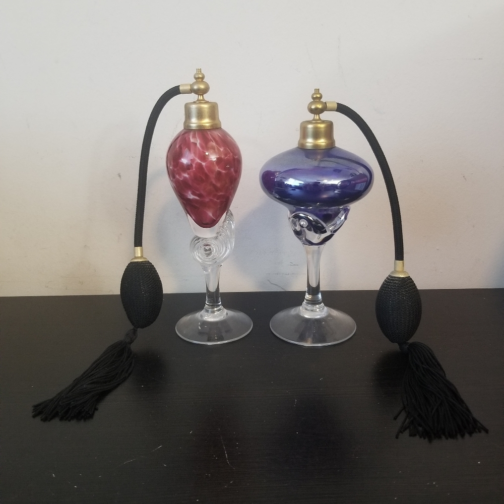 Art Glass Footed Perfume Atomizer • Black Pump/Tassels (2) Empty